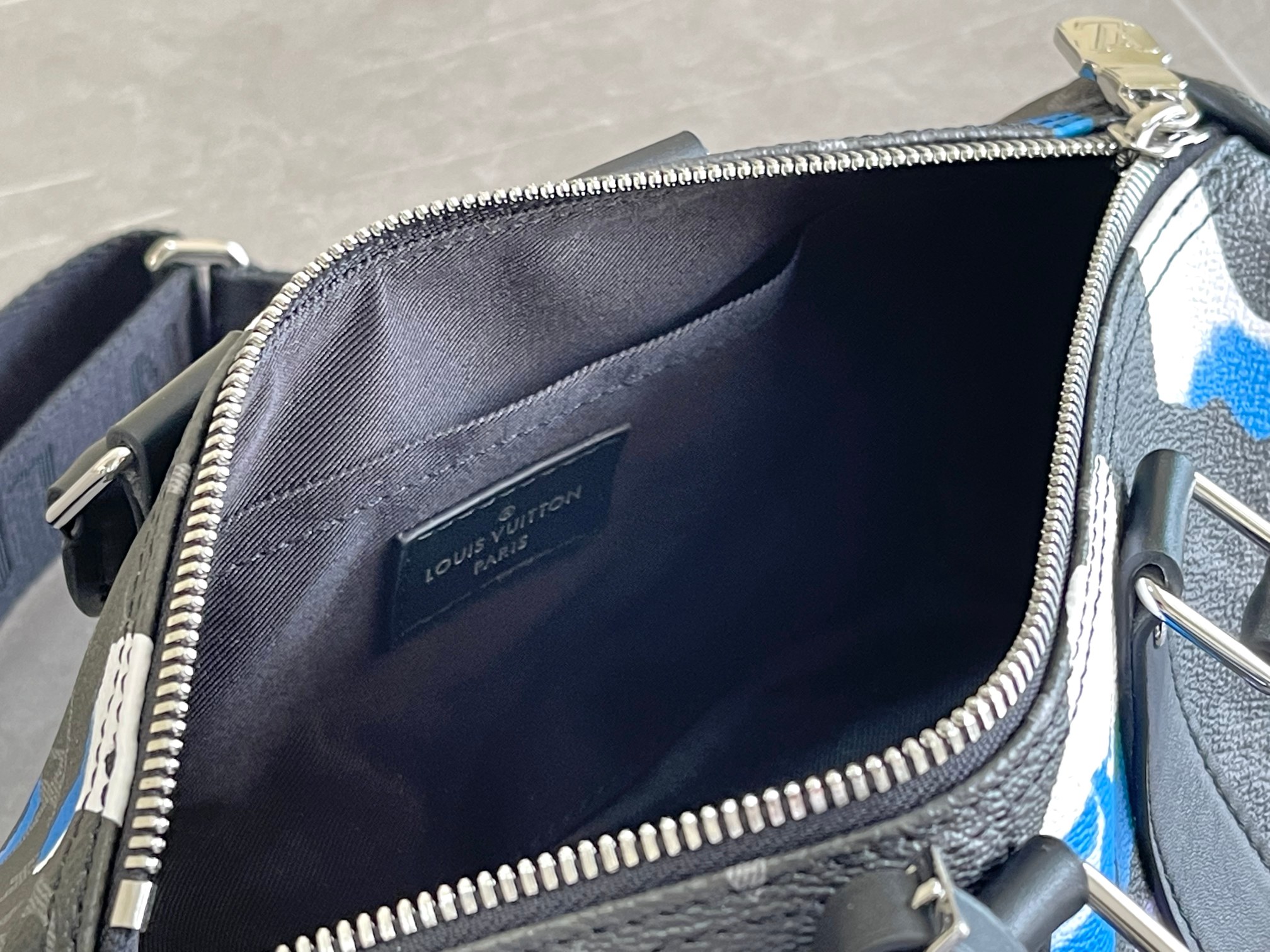 its compact structure is ideal for storing daily essentials such as a - Bag 9