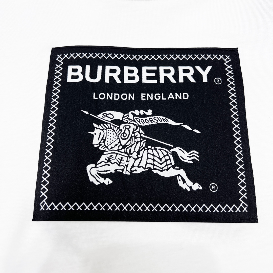 Burberry巴宝莉BBR 23ss 战马贴布短袖T恤面料采用定制190g