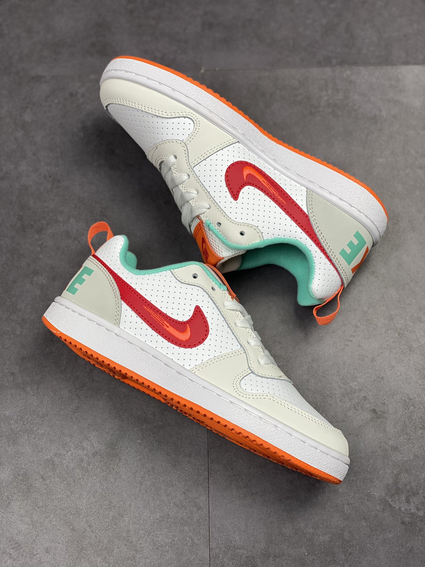 140 Nike Court Borough Low 2 白橙红 FD6435-161