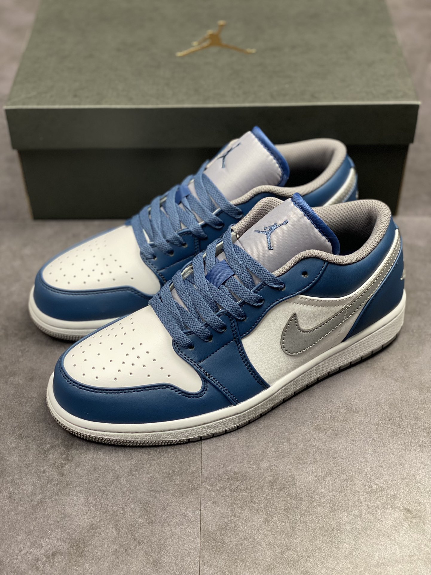 200 Air Jordan 1 Low 灰白蓝 AJ1乔1低帮休闲板鞋553558-412