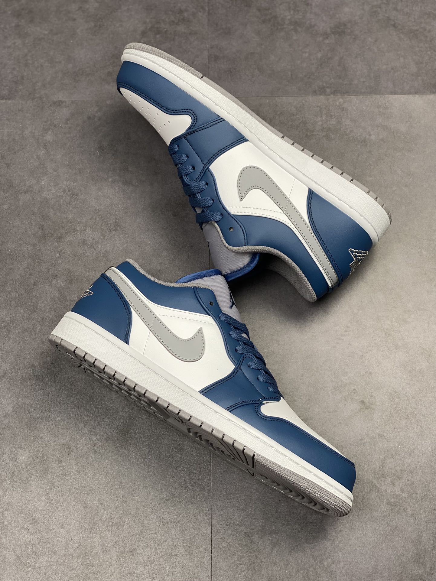 200 Air Jordan 1 Low 灰白蓝 AJ1乔1低帮休闲板鞋553558-412