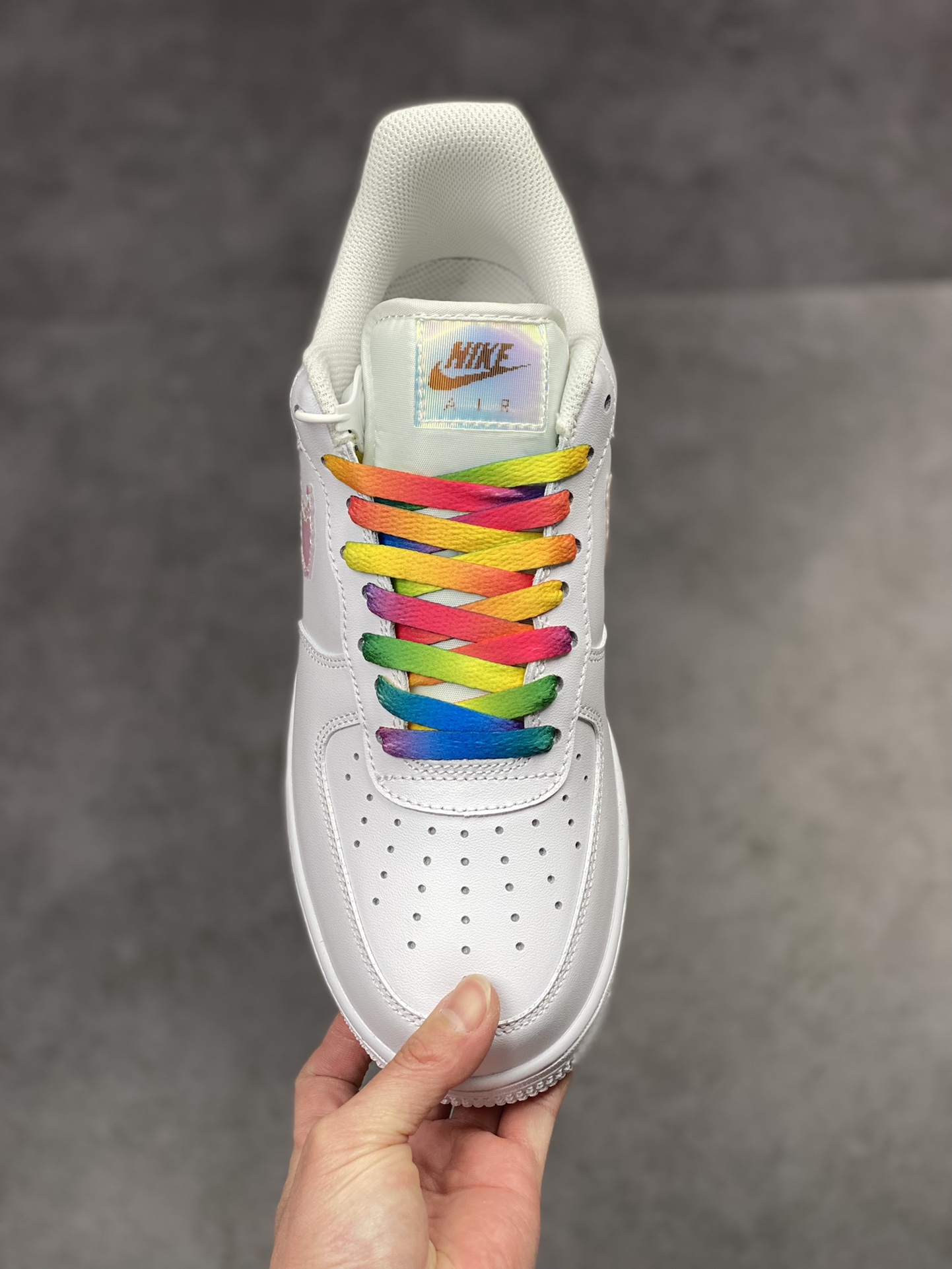 180 Nike Air Force 1 Low 07 彩虹像素CV1699-100