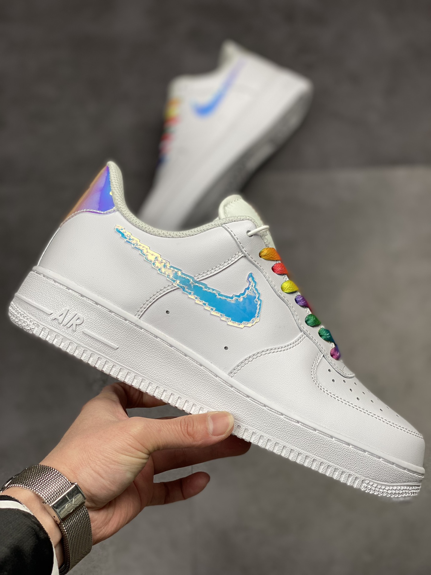 180 Nike Air Force 1 Low 07 彩虹像素CV1699-100
