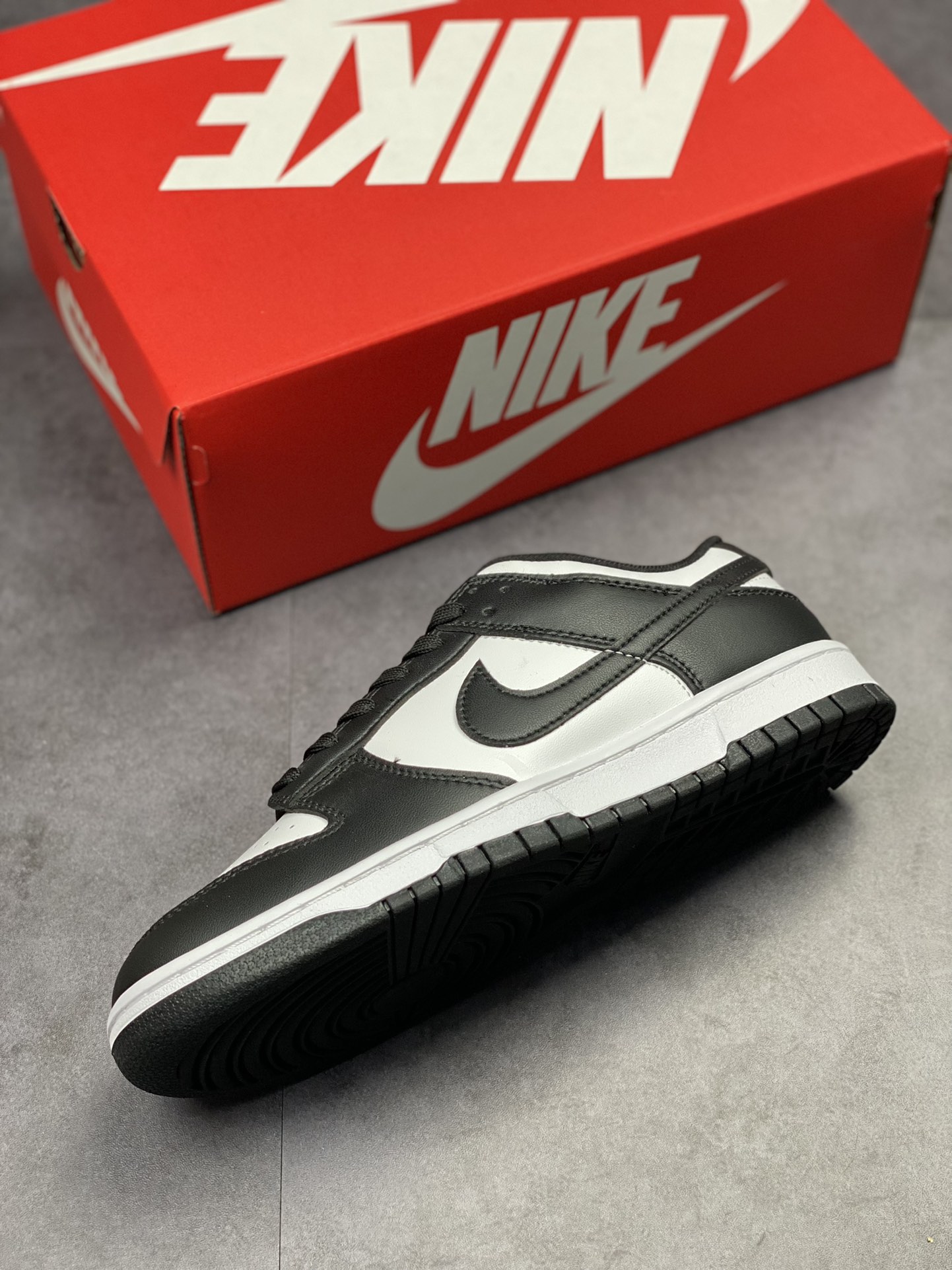 Nike Dunk Low Retro Black black and white panda DD1391-100 (men's size) / DD1503-101 (women's size)