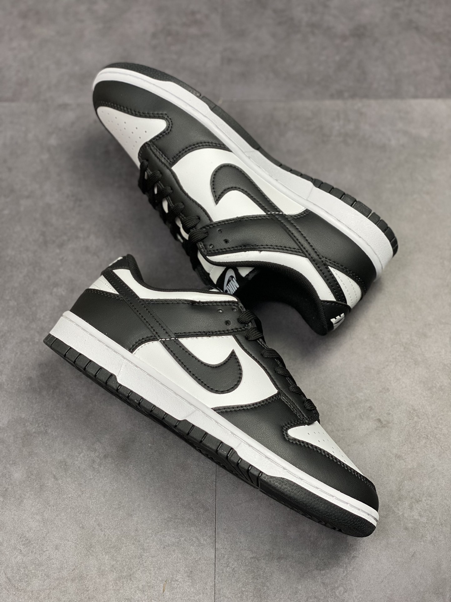 Nike Dunk Low Retro Black black and white panda DD1391-100 (men's size) / DD1503-101 (women's size)