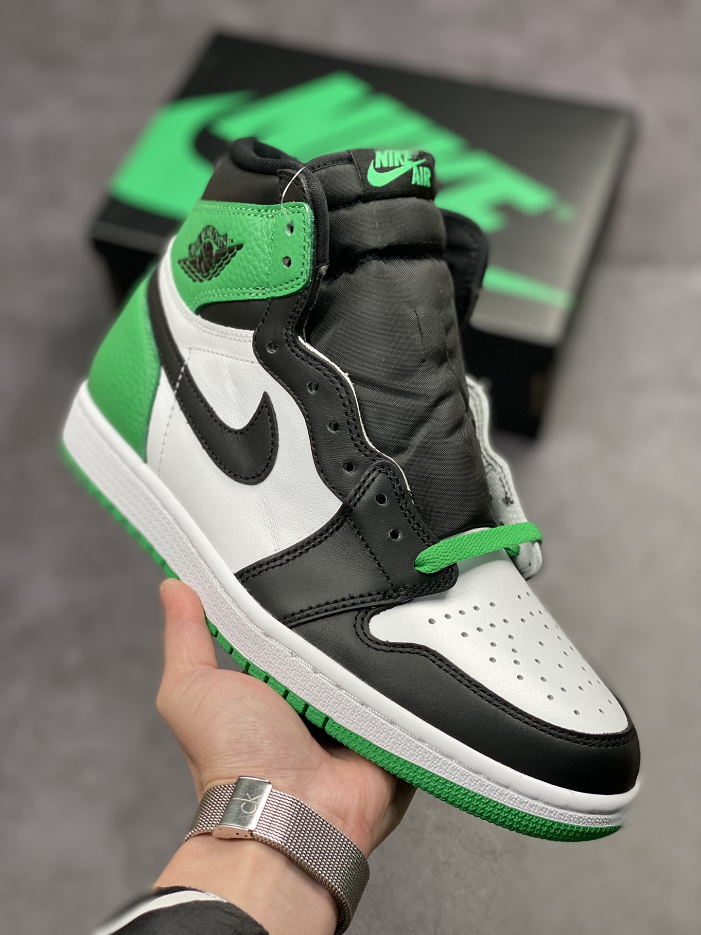 300 Air Jordan 1 High OG ”Lucky Green” 黑绿脚趾 DZ5485031