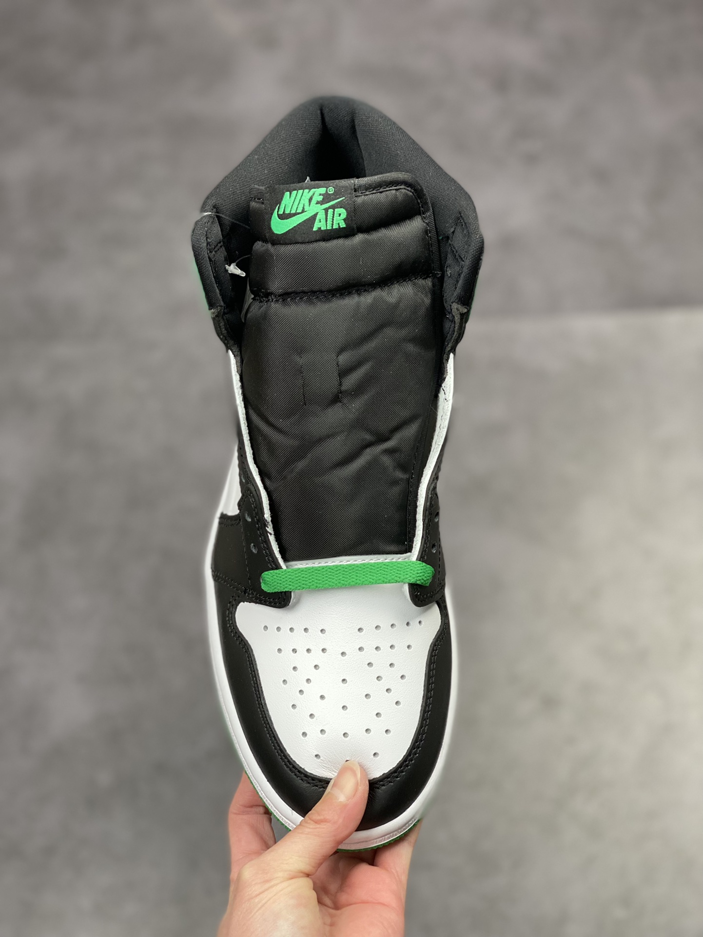 300 Air Jordan 1 High OG ”Lucky Green” 黑绿脚趾 DZ5485031