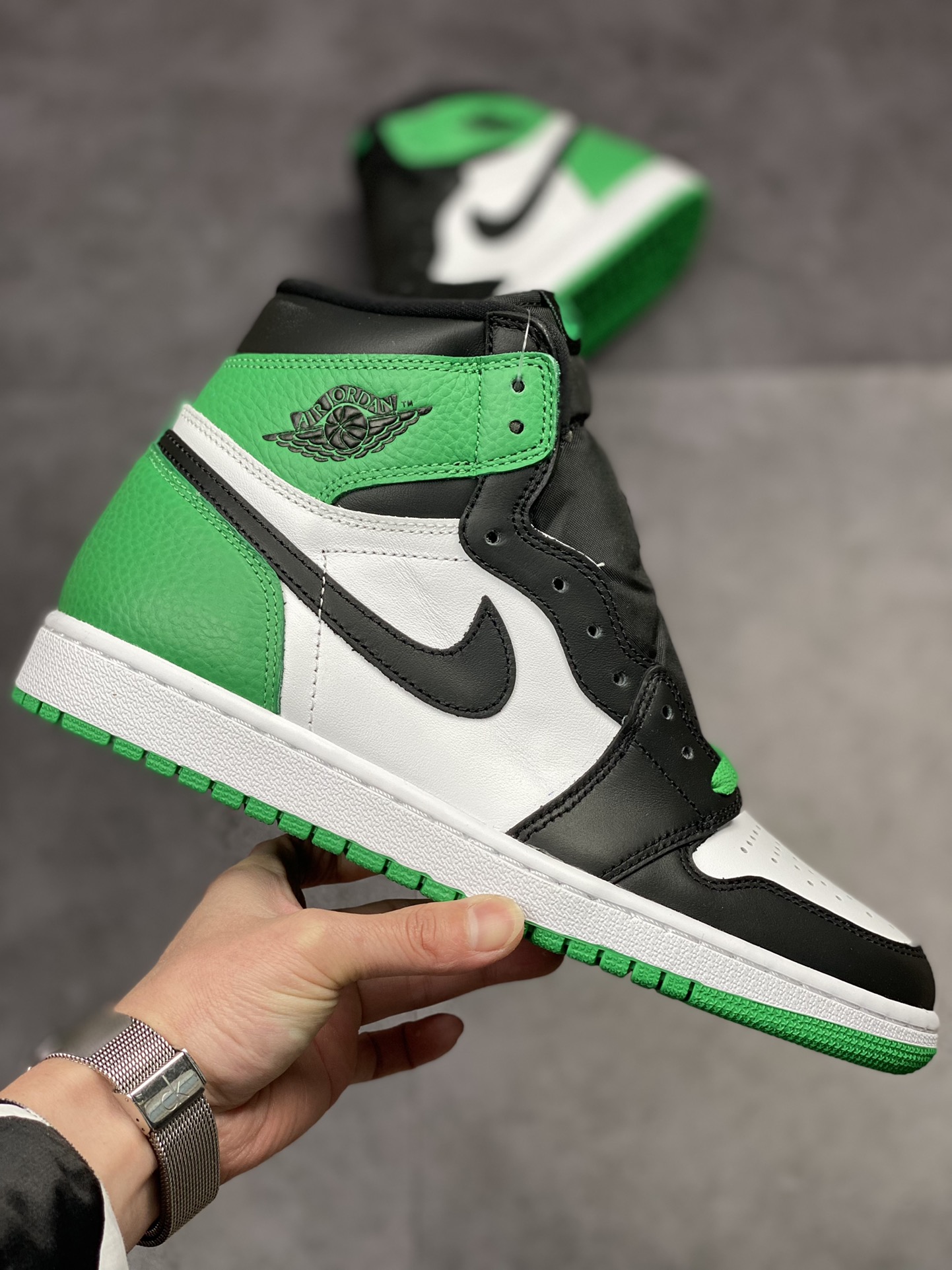 300 Air Jordan 1 High OG ”Lucky Green” 黑绿脚趾 DZ5485031