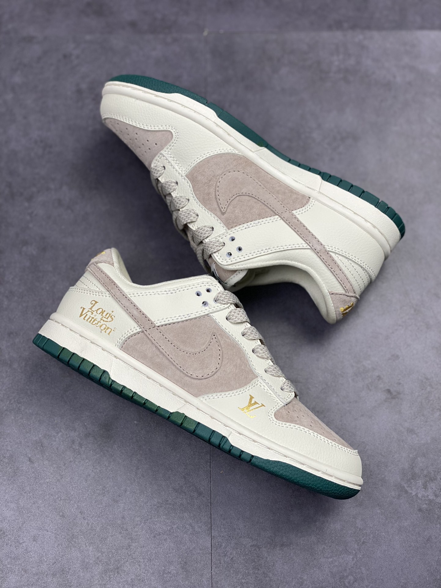 240 Nike SB Dunk Low LV联名 FC1688-100