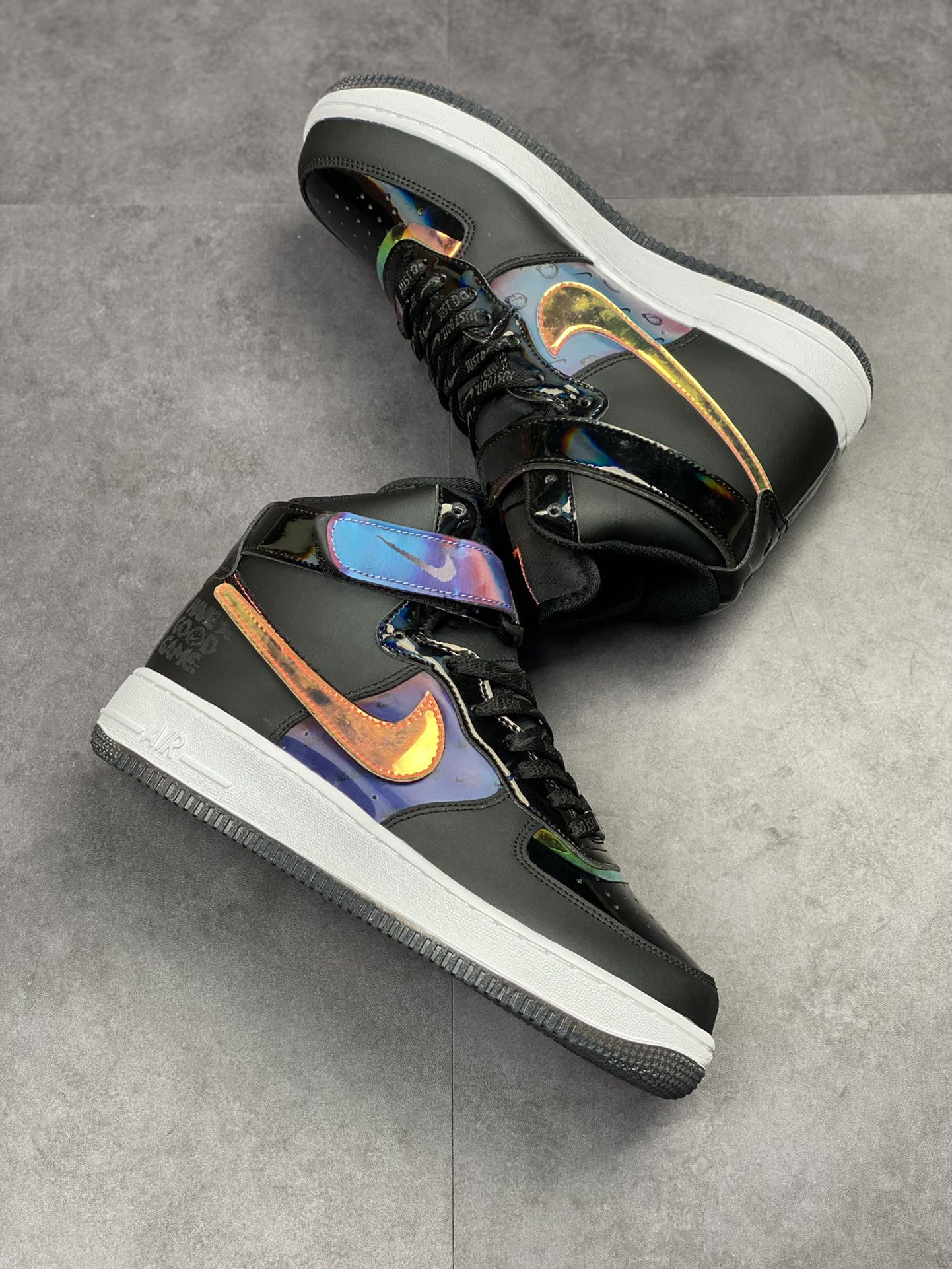 190 Nike Air Force 1 HIGH '07 LV8 镭射彩DC0831-101