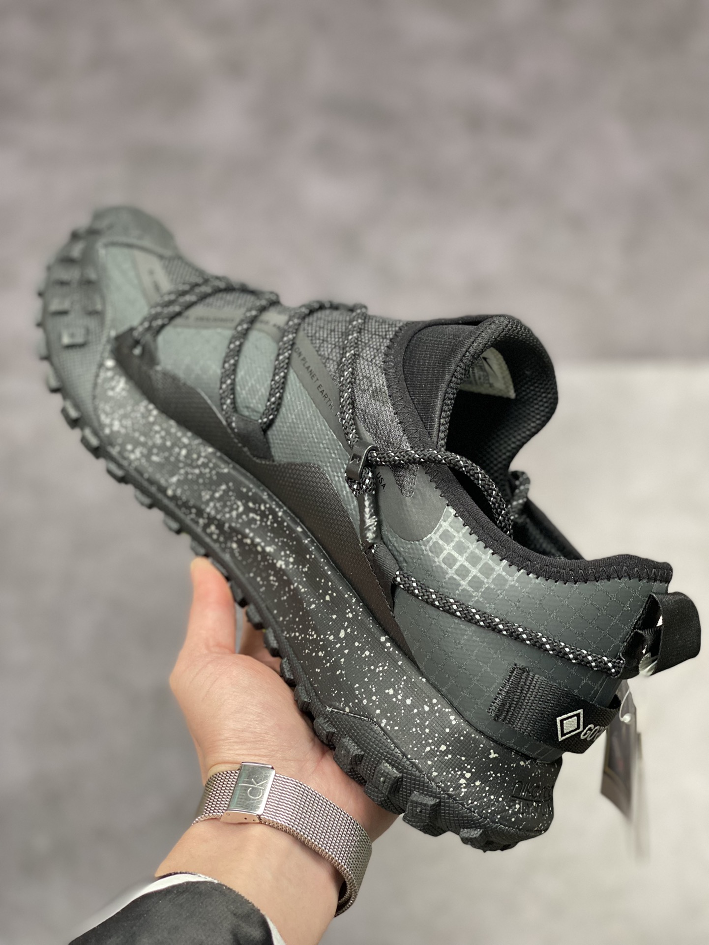 210 Nike ACG Mountain Fly Low GORE-TEX 户外登山运动鞋/黑色DD2861-001