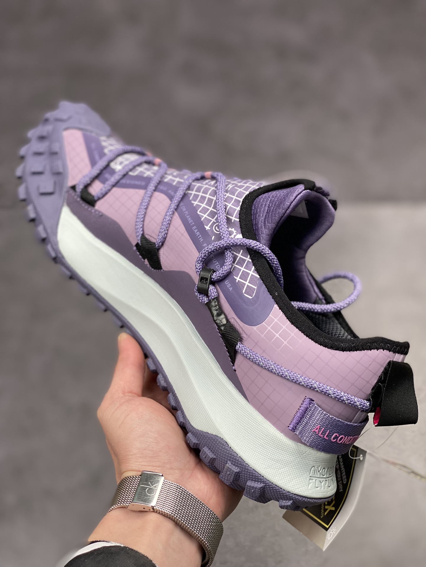 210 Nike ACG Mountain Fly Low GORE-TEX 户外登山运动鞋/紫色 DQ1979-500