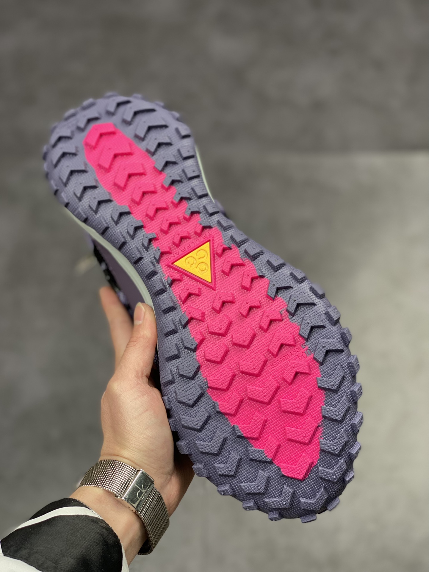 210 Nike ACG Mountain Fly Low GORE-TEX 户外登山运动鞋/紫色 DQ1979-500