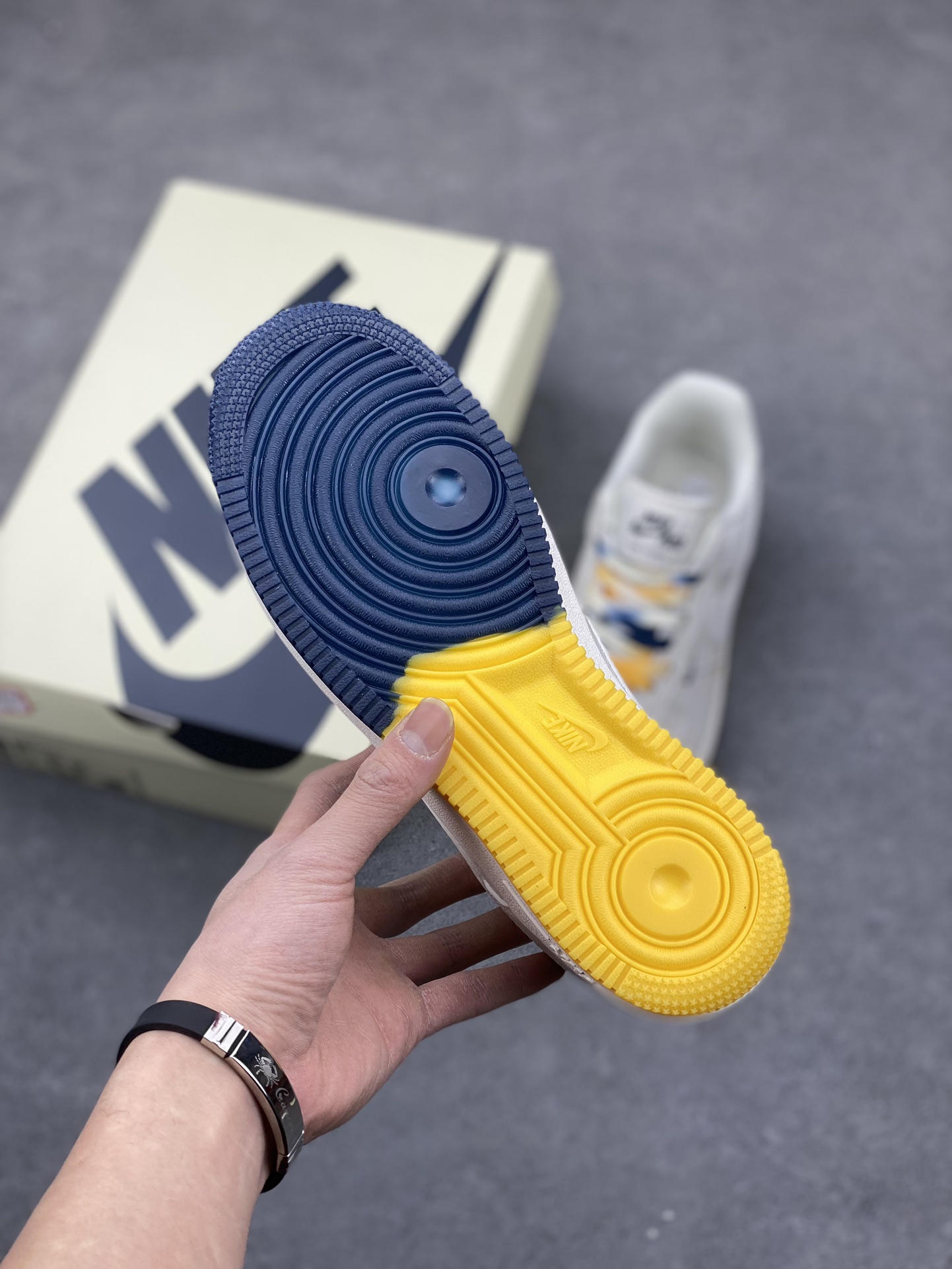 Nike Air Force 1 Low '07 'Memphis Grizzlies' Limited Edition Sneakers 7 i1677960666 8831 5