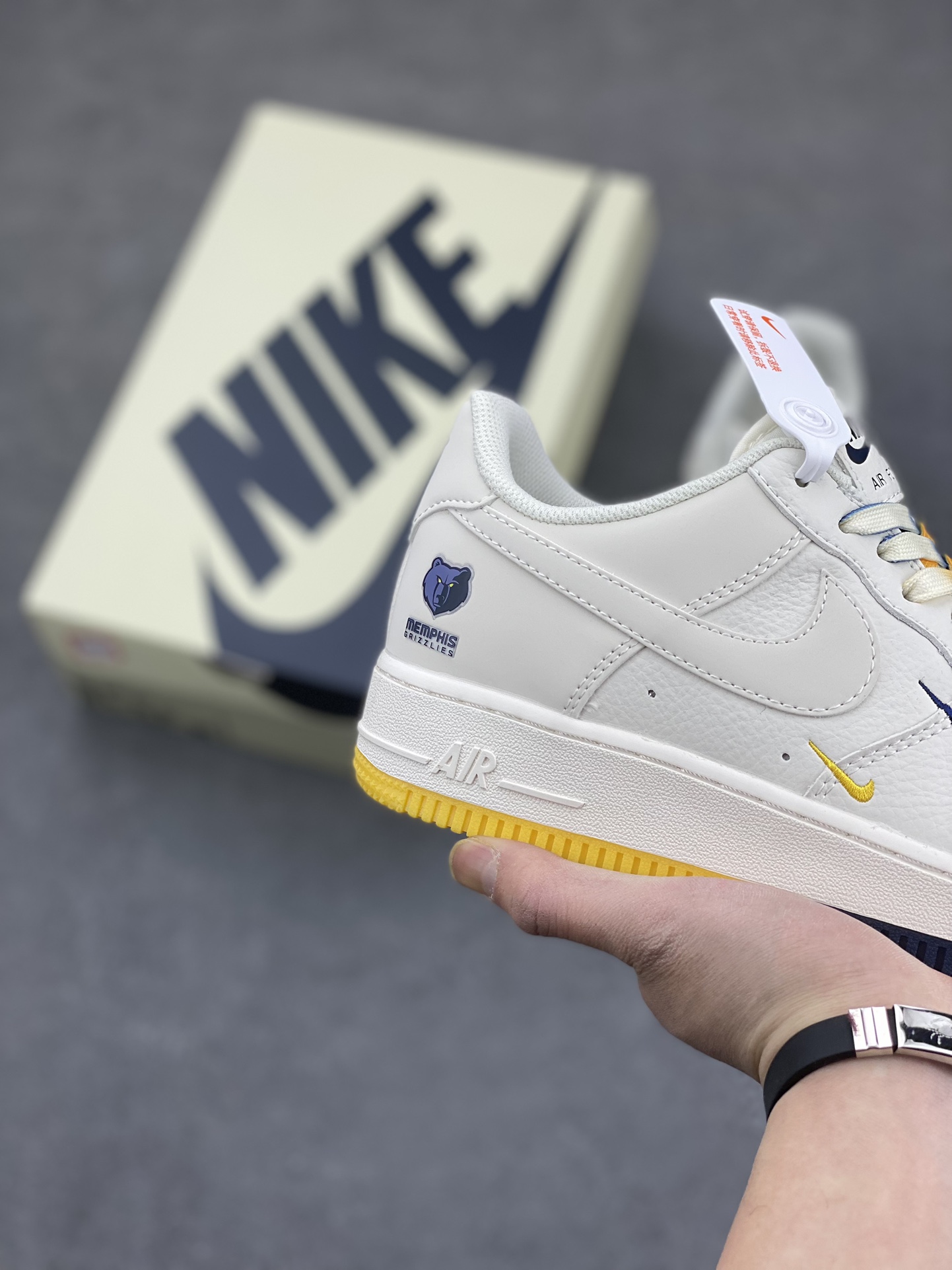 Nike Air Force 1 Low '07 'Memphis Grizzlies' Limited Edition Sneakers 6 i1677960666 8947 4