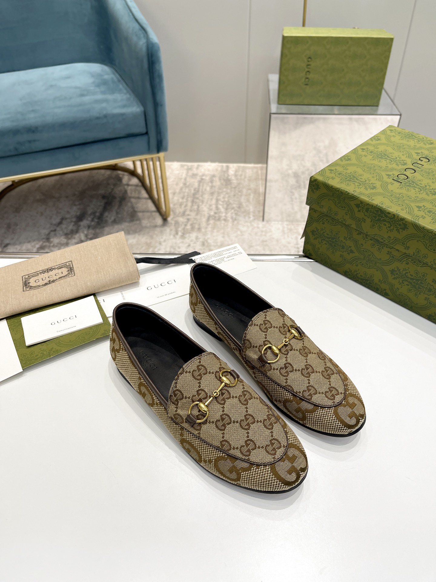 NO:789536,Latest color classic loafers, imported double-layer canvas material, mixed sheep leather inside (very high-end) outsole, Italian two-color genuine leather outsole, size 35/40, loafers, loafers, Leather soles19860909最新色经典乐福鞋 面料进口双层帆布 内里面皮混种羊（很高端） 大底意大利双色真皮大底 码数35/40,乐福鞋,loafers,Leather soles,Women's Shoes