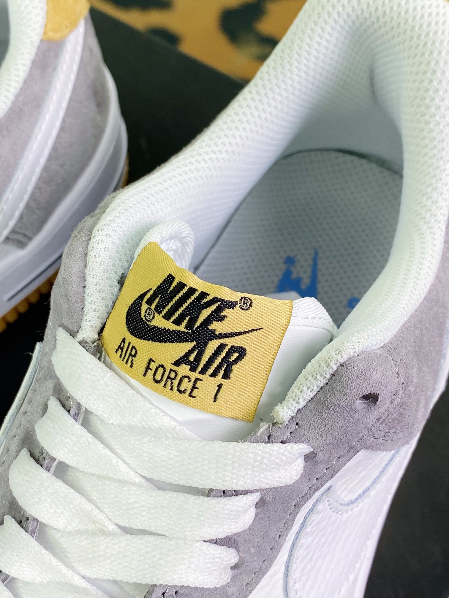 240  Air Force 1′07 Low Suede”White/Grey/Yellow”空军一号板鞋“拼接白深灰黄土”DE0099-005