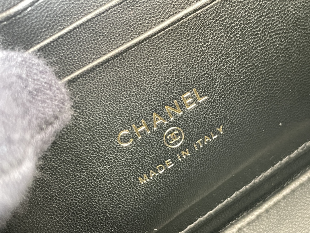 🌼白金版▪️正品级 包装如图𝗖𝗵𝗮𝗻𝗲𝗹 𝟮𝟮𝘀 春夏系列｜黑色专柜售价𝟸𝟸𝟶𝟻𝟶𝚛𝚖𝚋购入开发𝟮𝟮𝘀手