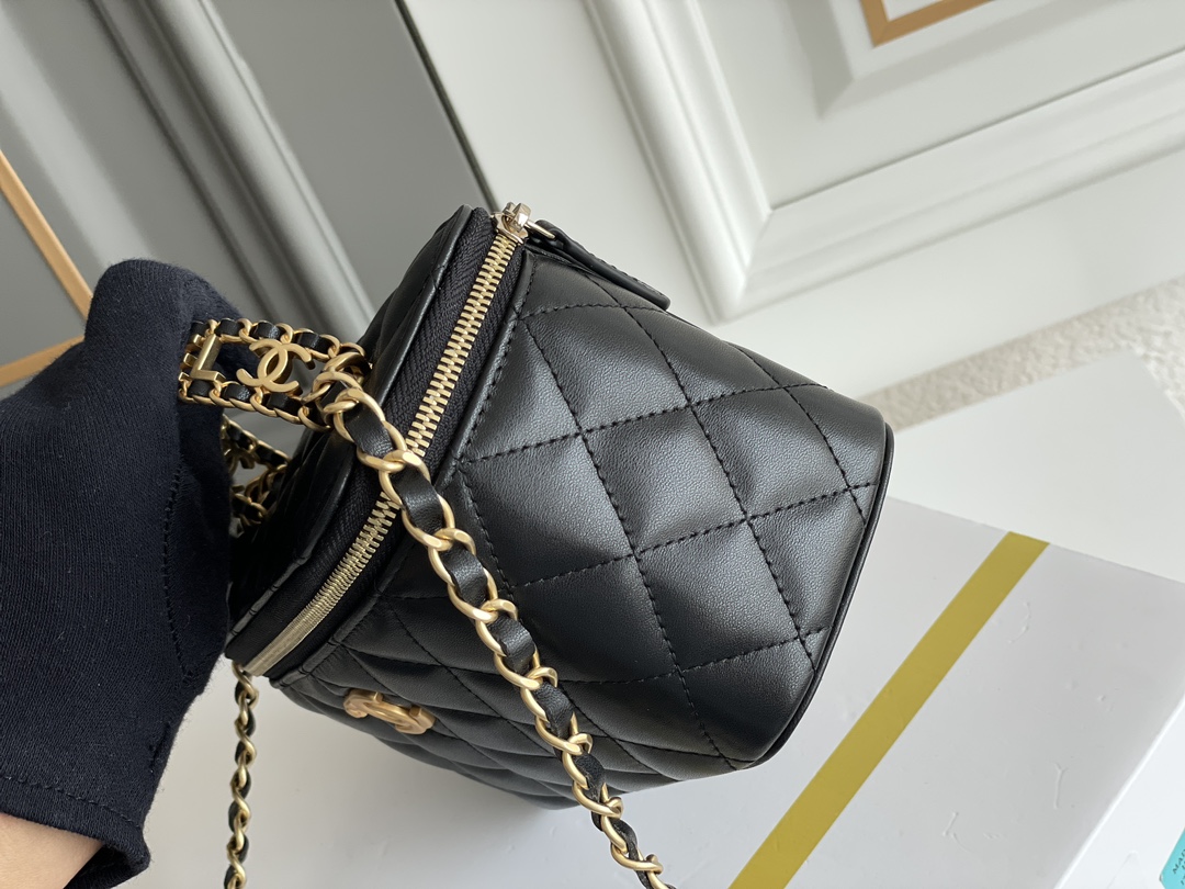 🌼白金版▪️正品级 包装如图𝗖𝗵𝗮𝗻𝗲𝗹 𝟮𝟮𝘀 春夏系列｜黑色专柜售价𝟸𝟸𝟶𝟻𝟶𝚛𝚖𝚋购入开发𝟮𝟮𝘀手