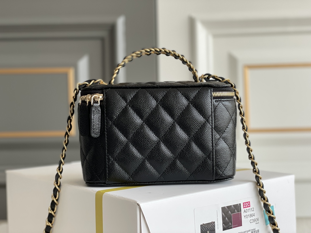 🌼白金版▪️正品级 包装如图𝗖𝗵𝗮𝗻𝗲𝗹 𝟮𝟮𝘀 春夏系列｜黑色♥专柜售价𝟸𝟸𝟶𝟻𝟶𝚛𝚖𝚋购入开发白色 