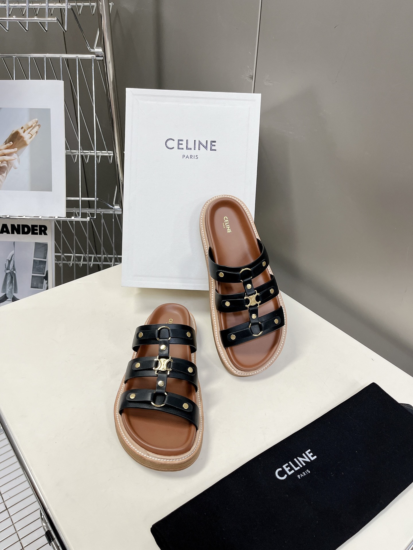 CELINE思琳代级别春夏新品凯旋门