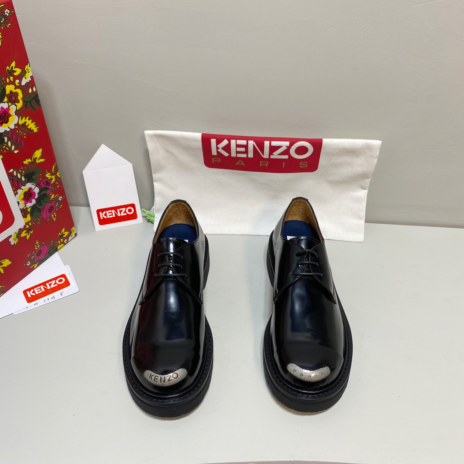 Stylish KENZO Oxford Shoes with Military-Inspired Design and Metal Panel Detail