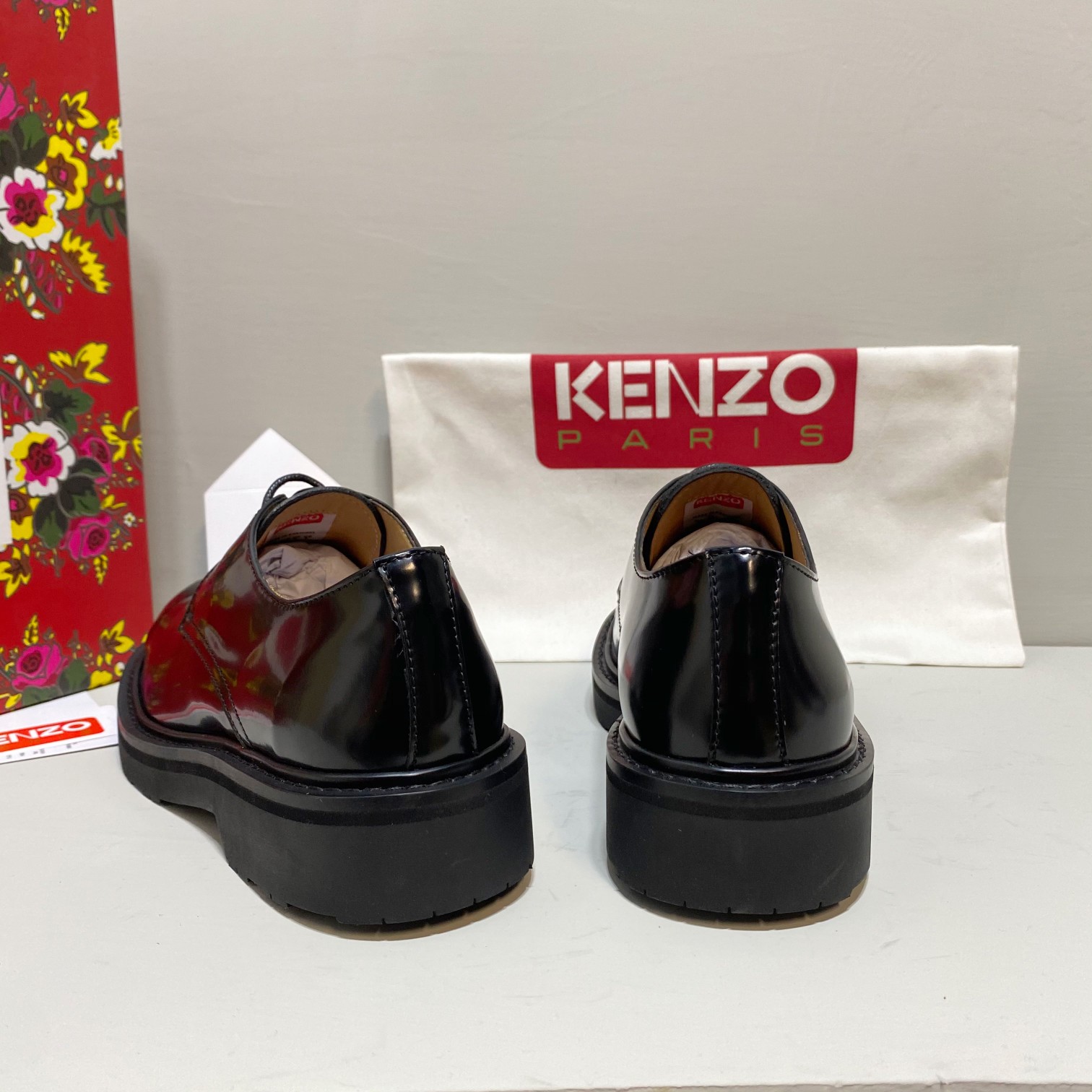 Stylish KENZO Oxford Shoes with Military-Inspired Design and Metal Panel Detail - 图片 6