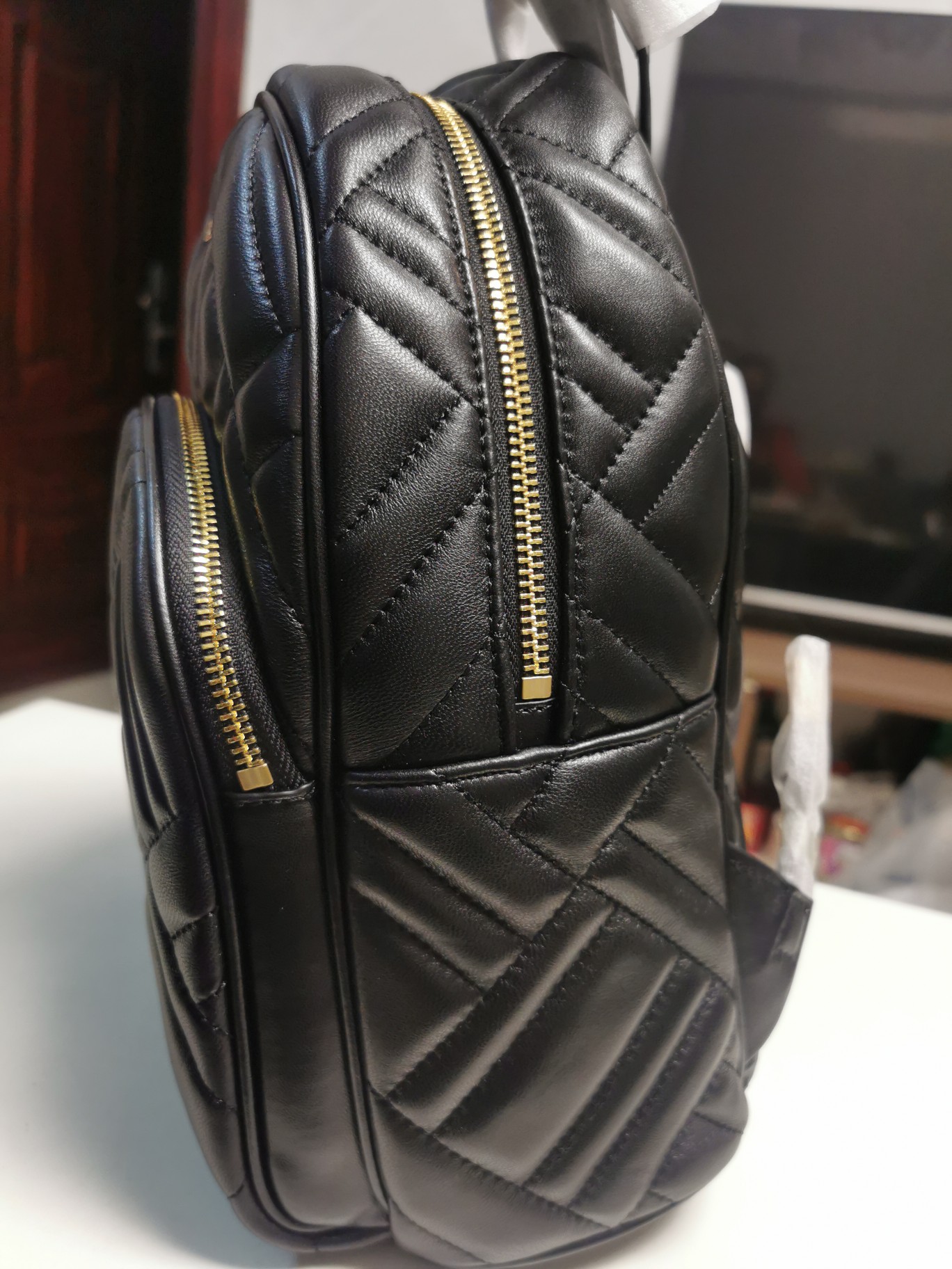 Michael Kors MK羊皮系列双肩背包 羊皮长方条格大小不同拼 内里前后都有插袋和拉链暗袋 实用又