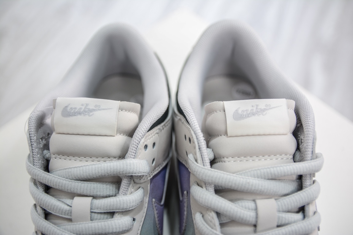 300 官方爆款定制 Nike SB Dunk Low 复古CD主题 低帮休闲板鞋 RU2236-565