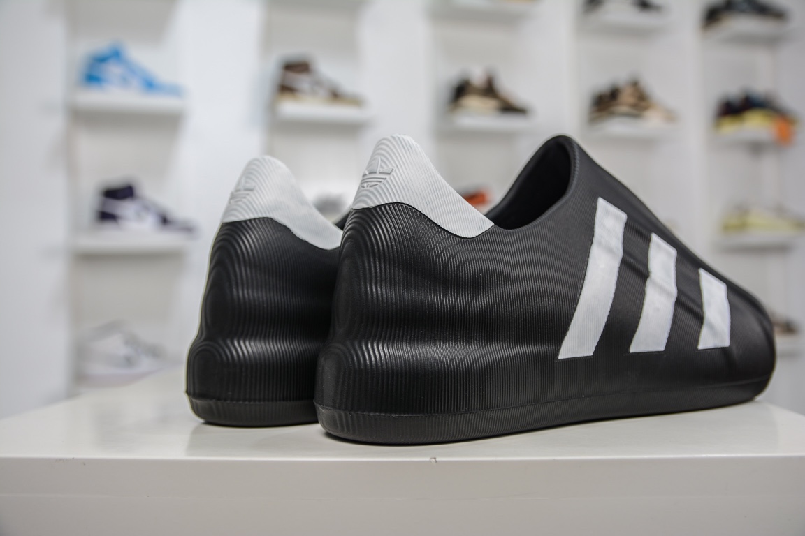 160 Adidas  adiFOM Superstar”Cloud White/Black”贝壳头版一脚蹬系列休闲运动鸭掌鞋“黑白”HQ8752