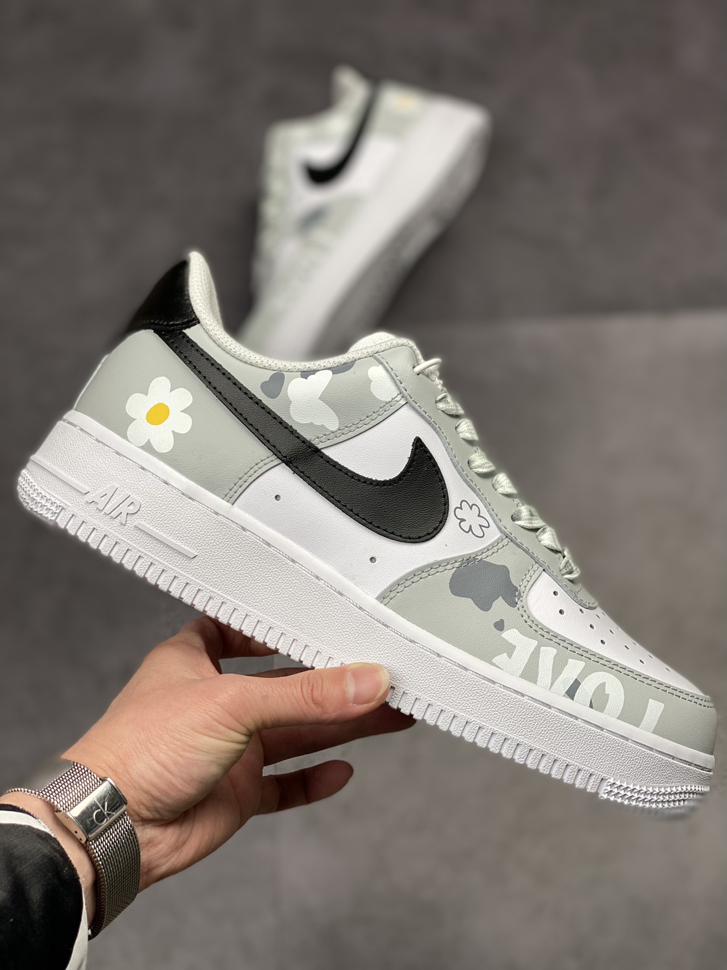 250 Nike Air Force 1 Low 07 灰白花卉 CW2288-665