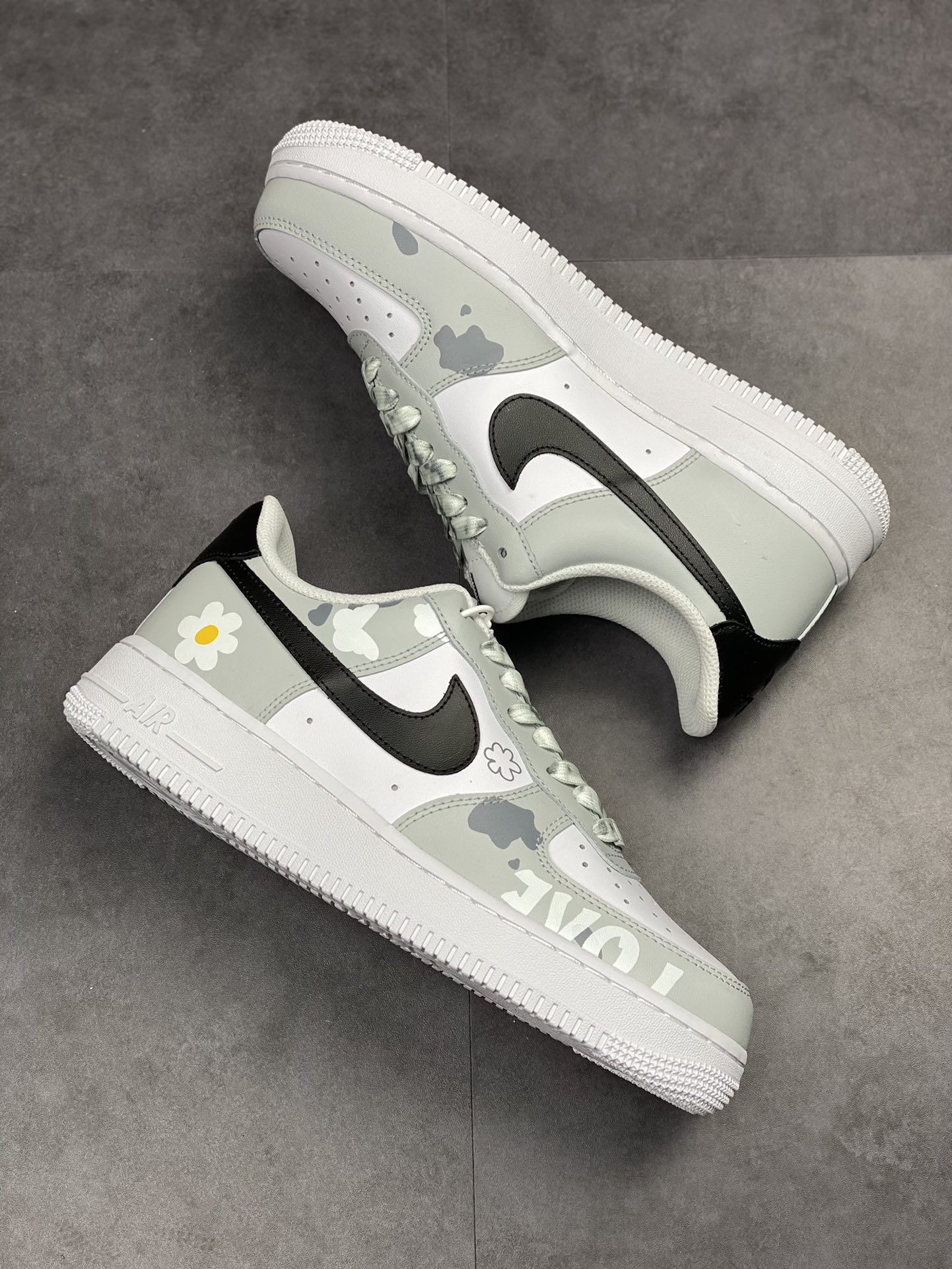 250 Nike Air Force 1 Low 07 灰白花卉 CW2288-665