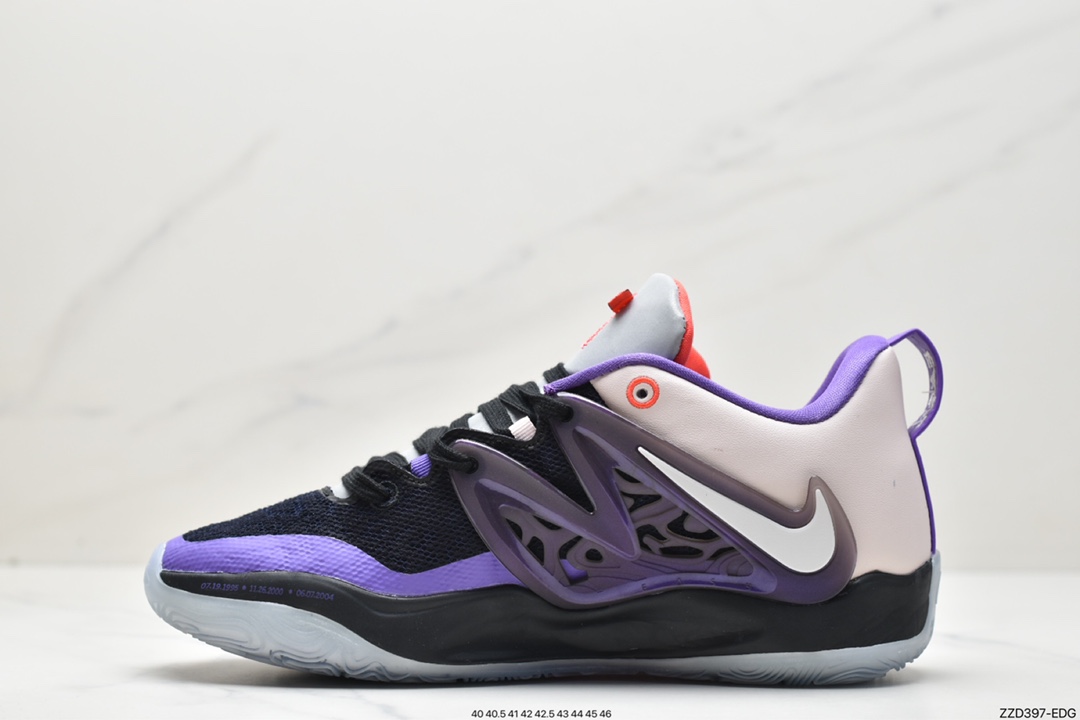 Nike Zoom KD15 全新的 Zoom KD 15使用了全掌＋前掌扇形重叠式气垫配置 DO9827-900