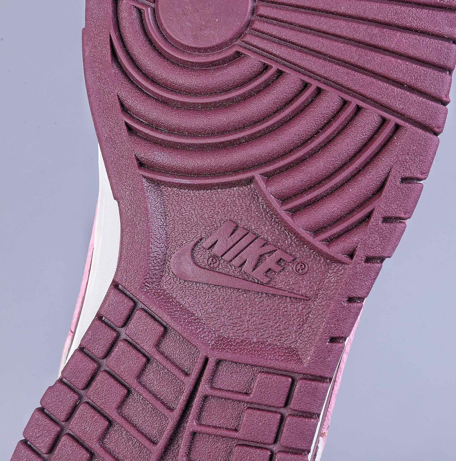 280 A版NIKE SB Dunk Low 酒红配色 DR9705-100