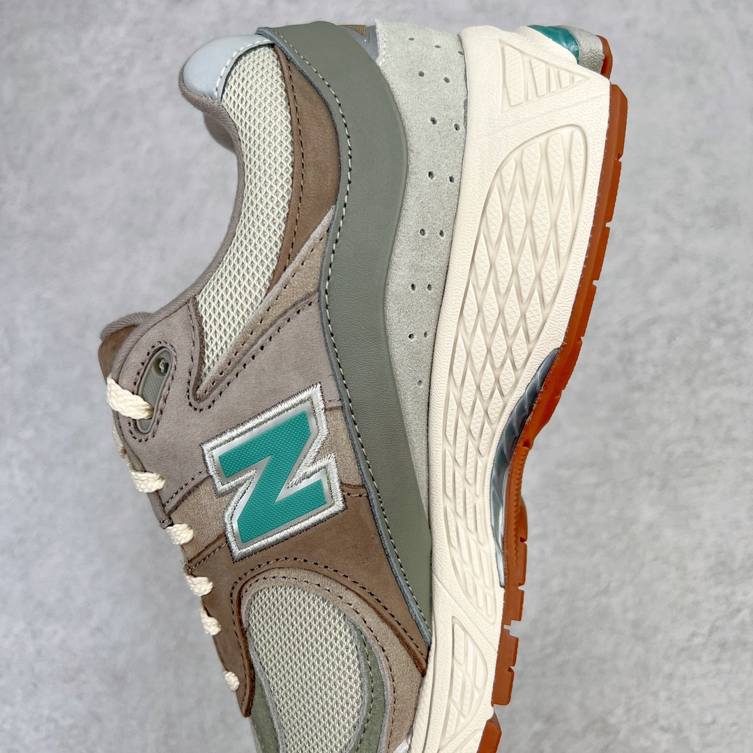 图片[7]-💰240 ＃M纯原 新百伦Atmos x NB New Balance M2002RAM 联名 米棕绿 全套原楦原纸板原厂数据开发 原厂网纱 原装进口翻毛皮料正确绒感卡色 正确中底拉帮中底网布细节 一比一手工擦旧效果 冲裁组合 匠心打造 耗时两个月开发完成 工艺极其复杂难度可想而知 新开独立私模大底 全网唯一正确做旧组合大底 高端零售专供产物 尺码：36 37 37.5 38 38.5 39.5 40 40.5 41.5 42 42.5 43 44 44.5 45 45.5 46.5 47 编码：by3936010-运动鞋