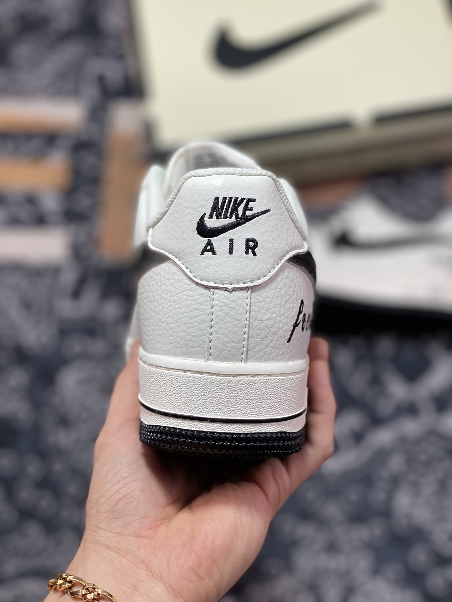 260 Nike Air Force 1’07 Low”White/Silver/Black”空军一号板鞋“皮革白银黑小钩”BM1996-022