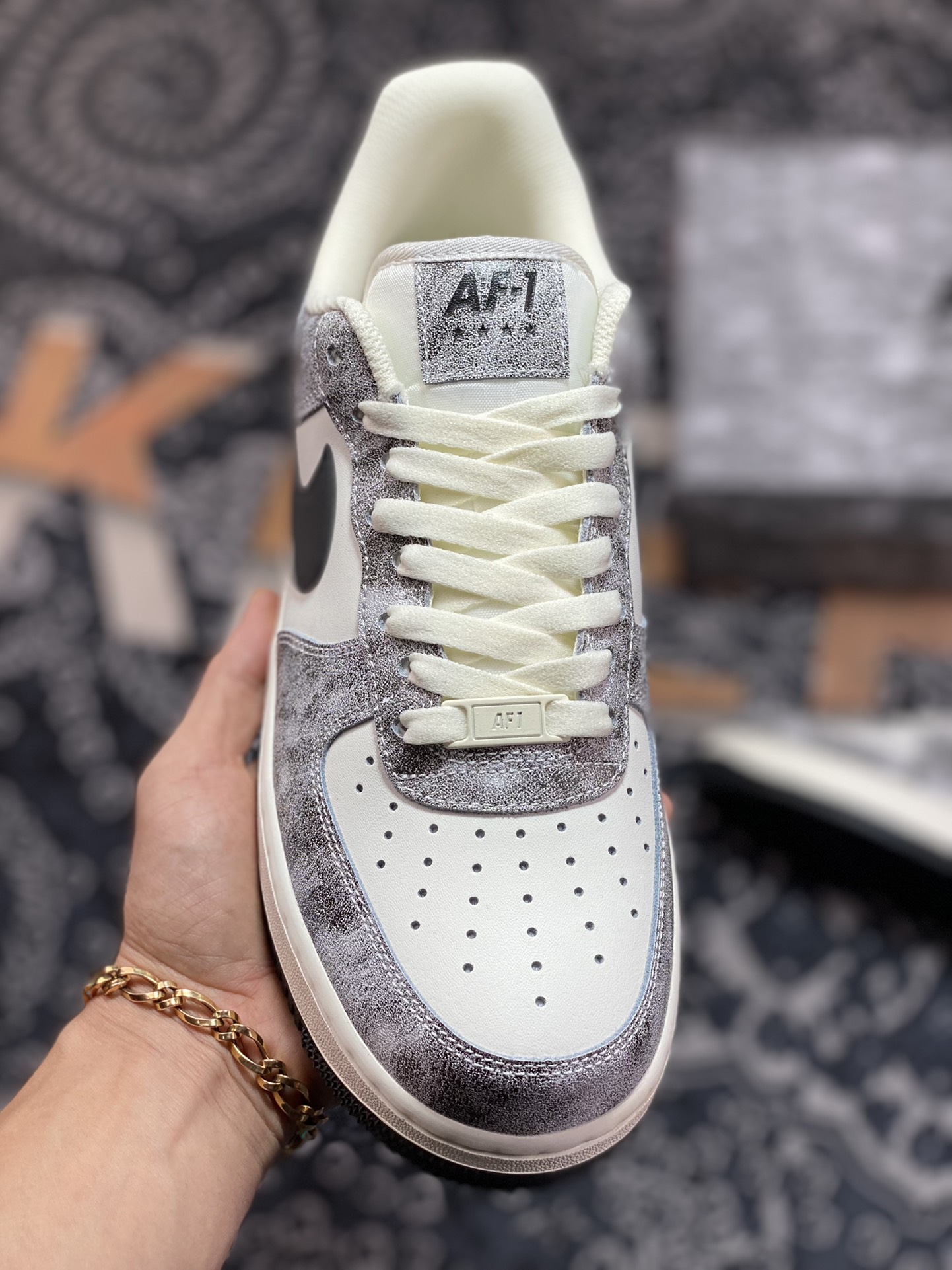 240 Nike By You Air Force 1'07 Low Retro SP空军一号低帮板鞋“皮革米白岩石灰”YY6938-365