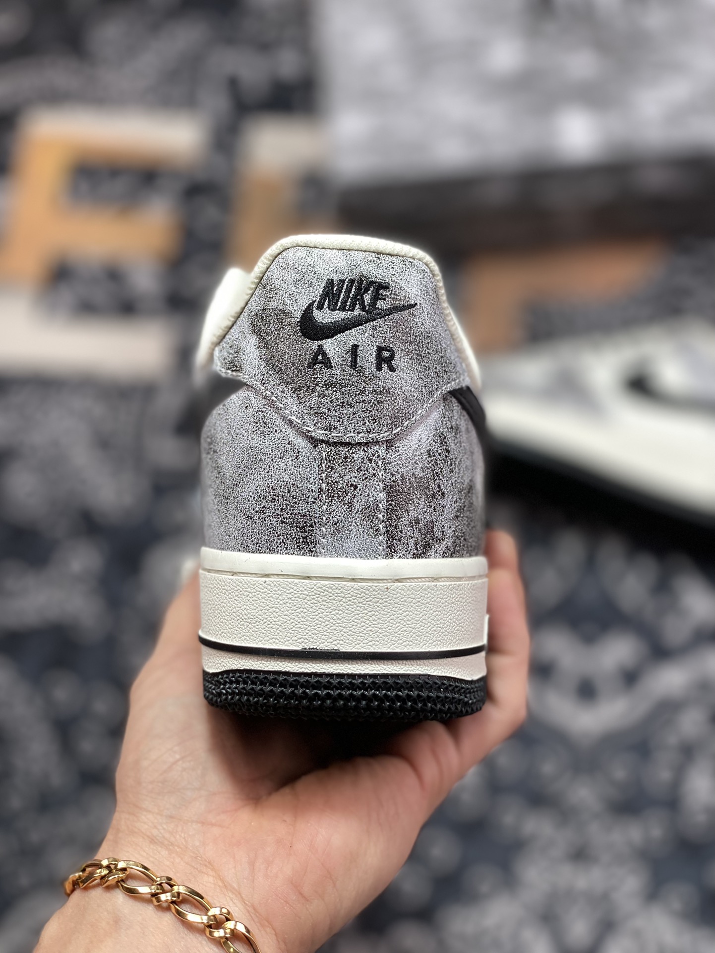 240 Nike By You Air Force 1'07 Low Retro SP空军一号低帮板鞋“皮革米白岩石灰”YY6938-365