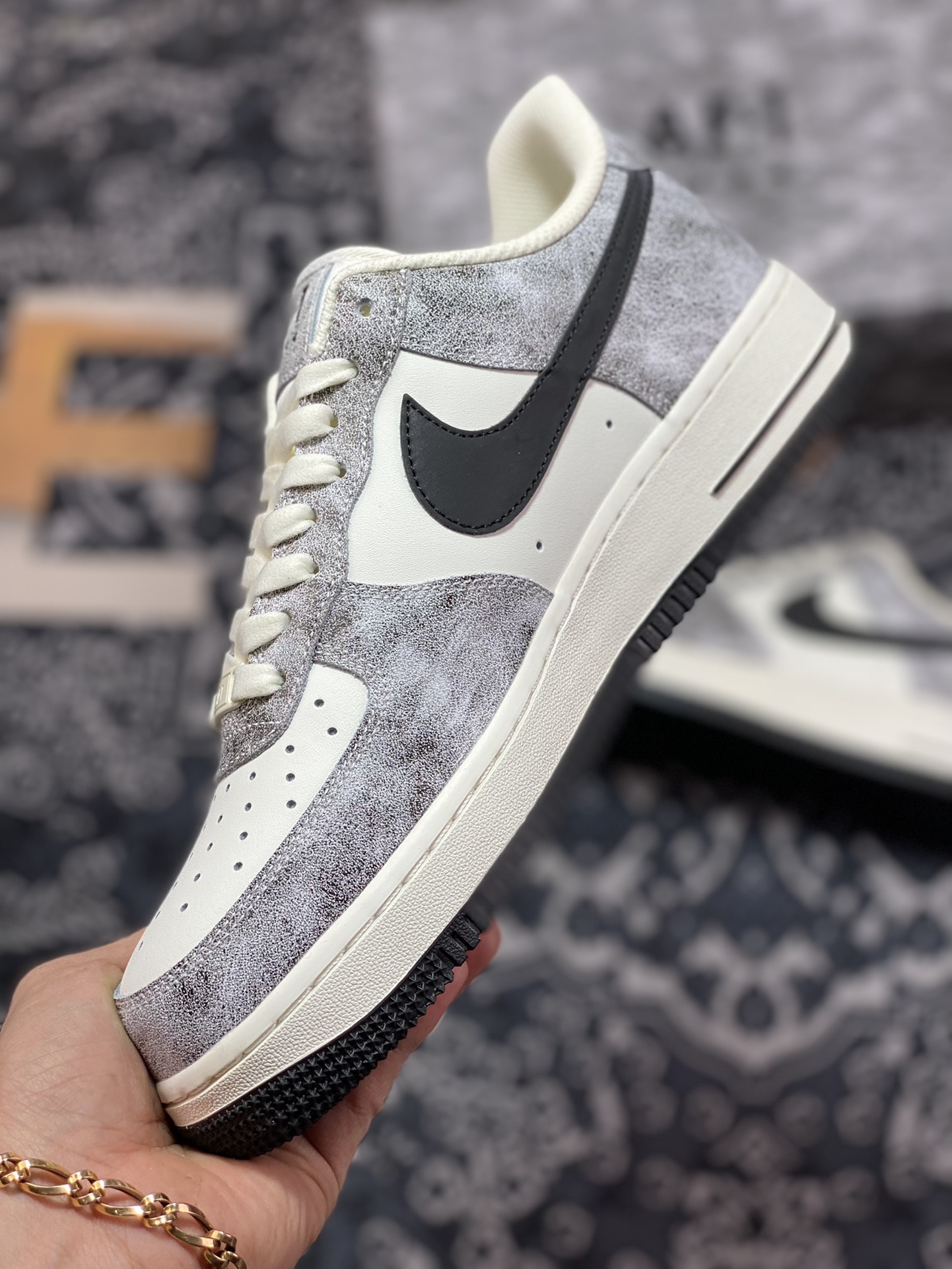 240 Nike By You Air Force 1'07 Low Retro SP空军一号低帮板鞋“皮革米白岩石灰”YY6938-365