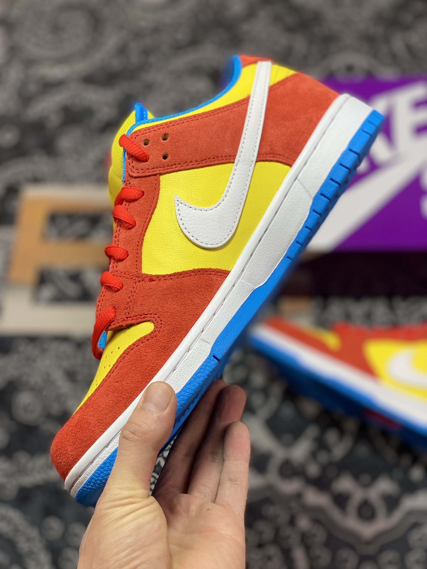 320 原装级别 Nike SB Dunk Low ”Bart Simpson” 辛普森黄橙蓝 BQ6817-602