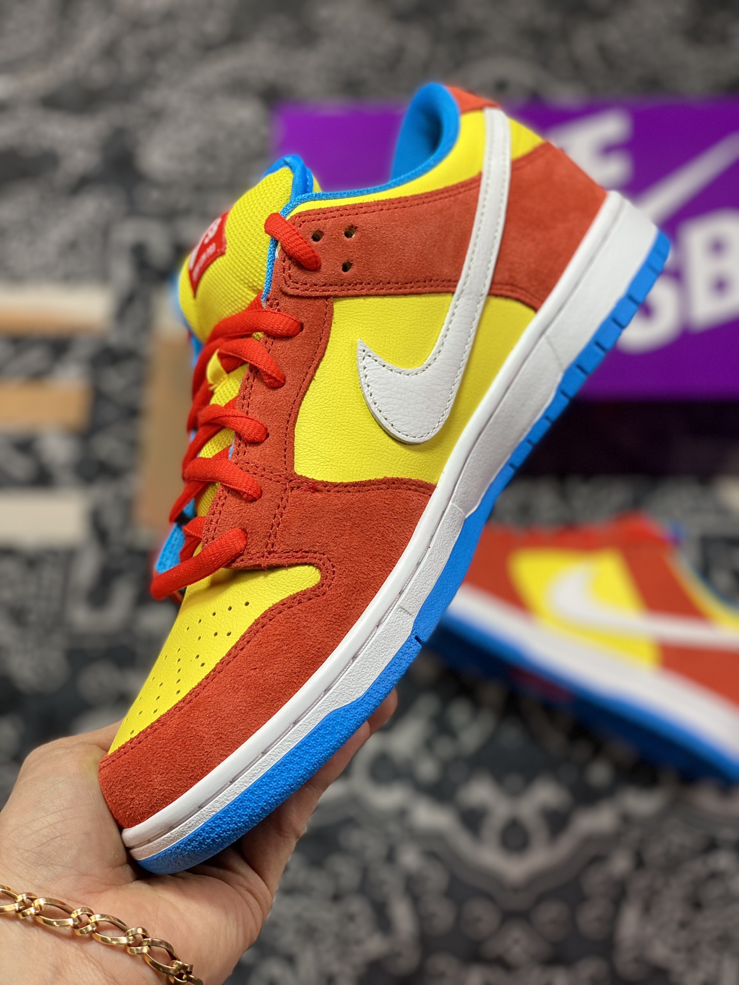 320 原装级别 Nike SB Dunk Low ”Bart Simpson” 辛普森黄橙蓝 BQ6817-602
