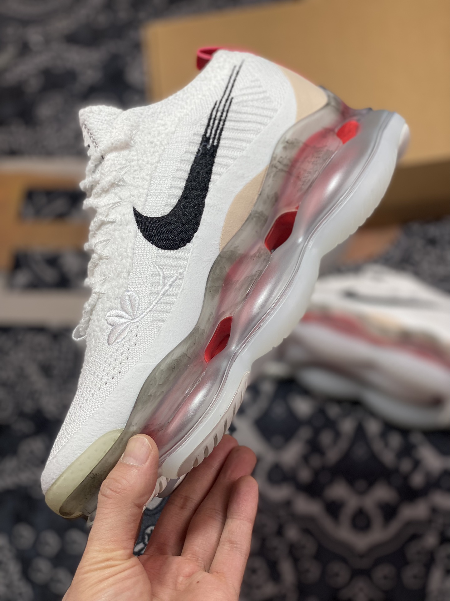280 Nike Air Max Scorpion Flyknit”Leap High”天蝎座系列慢跑鞋“针织白红黑刺绣”FD4319-101