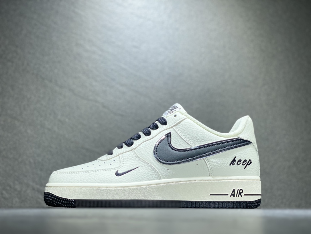 260 Nike Air Force 1 空军一号运动板鞋  BM1996-022