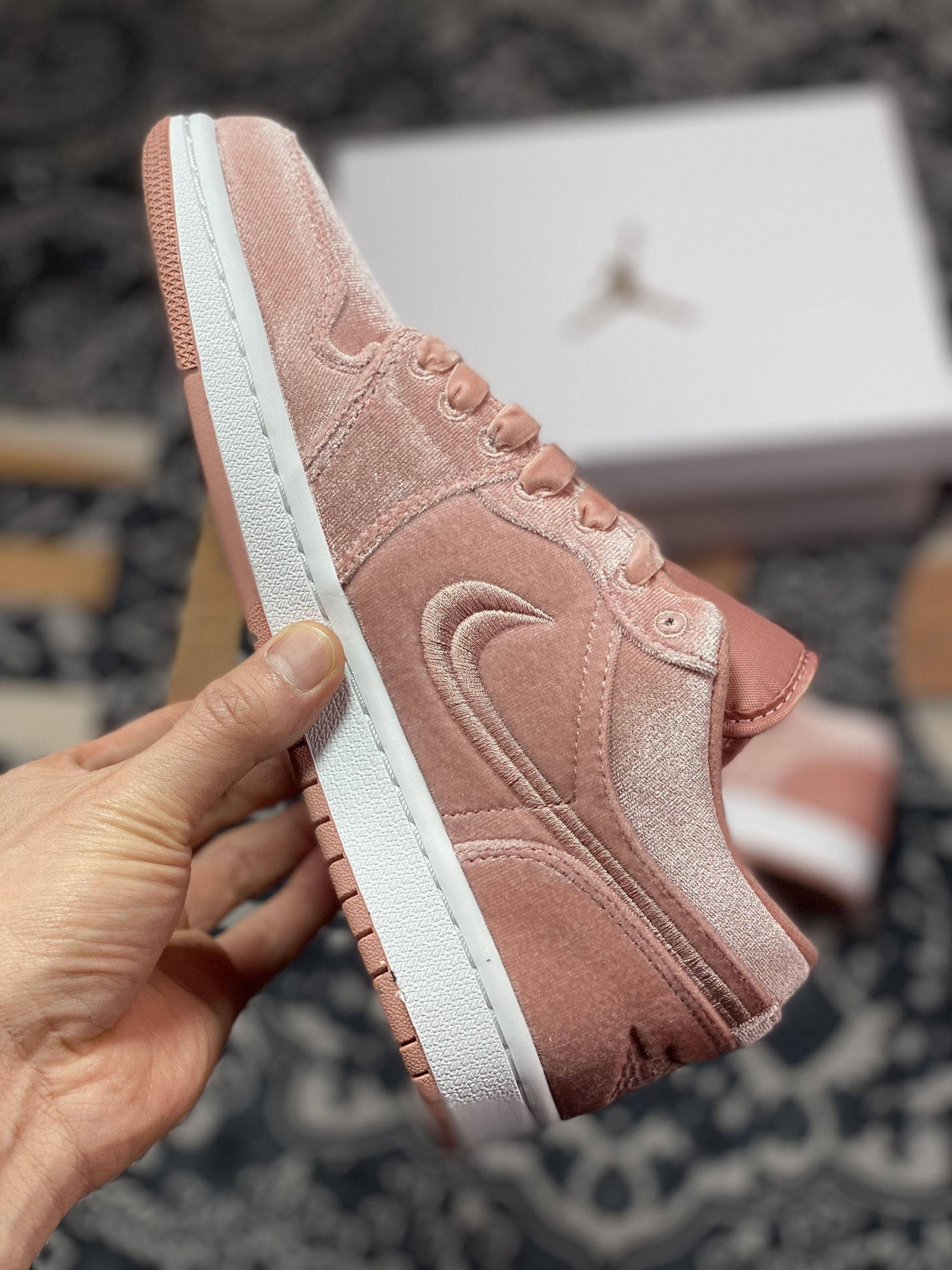240 优选 原装级别 DT纯原 Air Jordan 1 LowAJ1 ”pink velvet” 粉丝绒 DQ8396-600