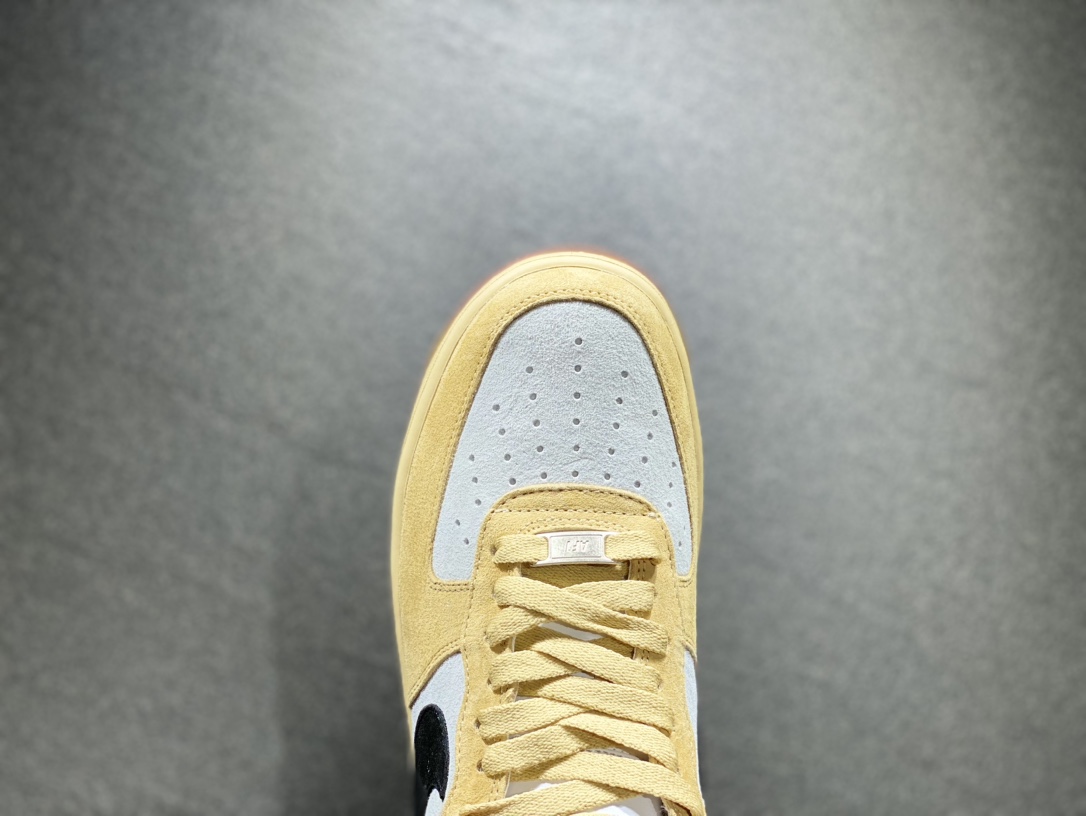 260 Nike Air Force 1 空军一号运动板鞋  DE0099-004