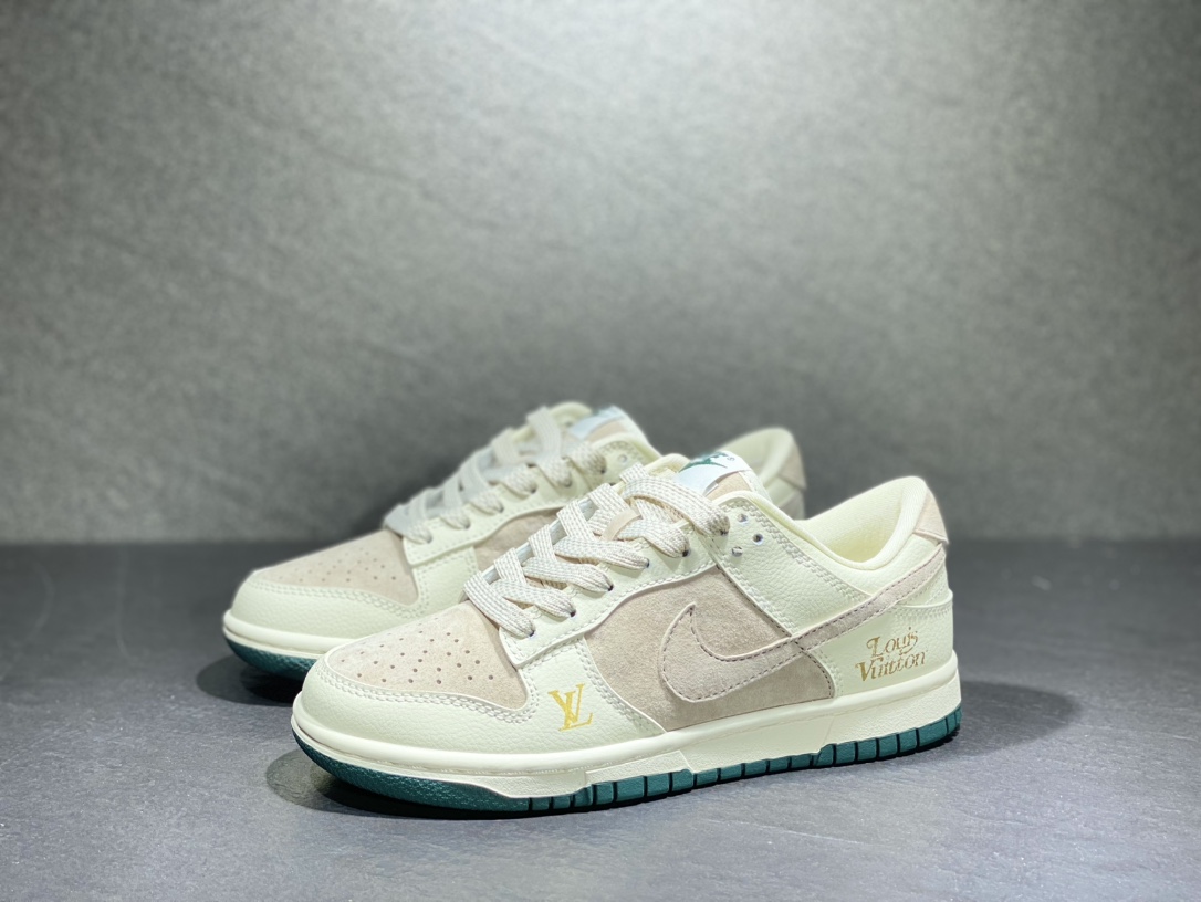 260 Nike SB dunk Low低帮休闲运动滑板板鞋 FC1688-100