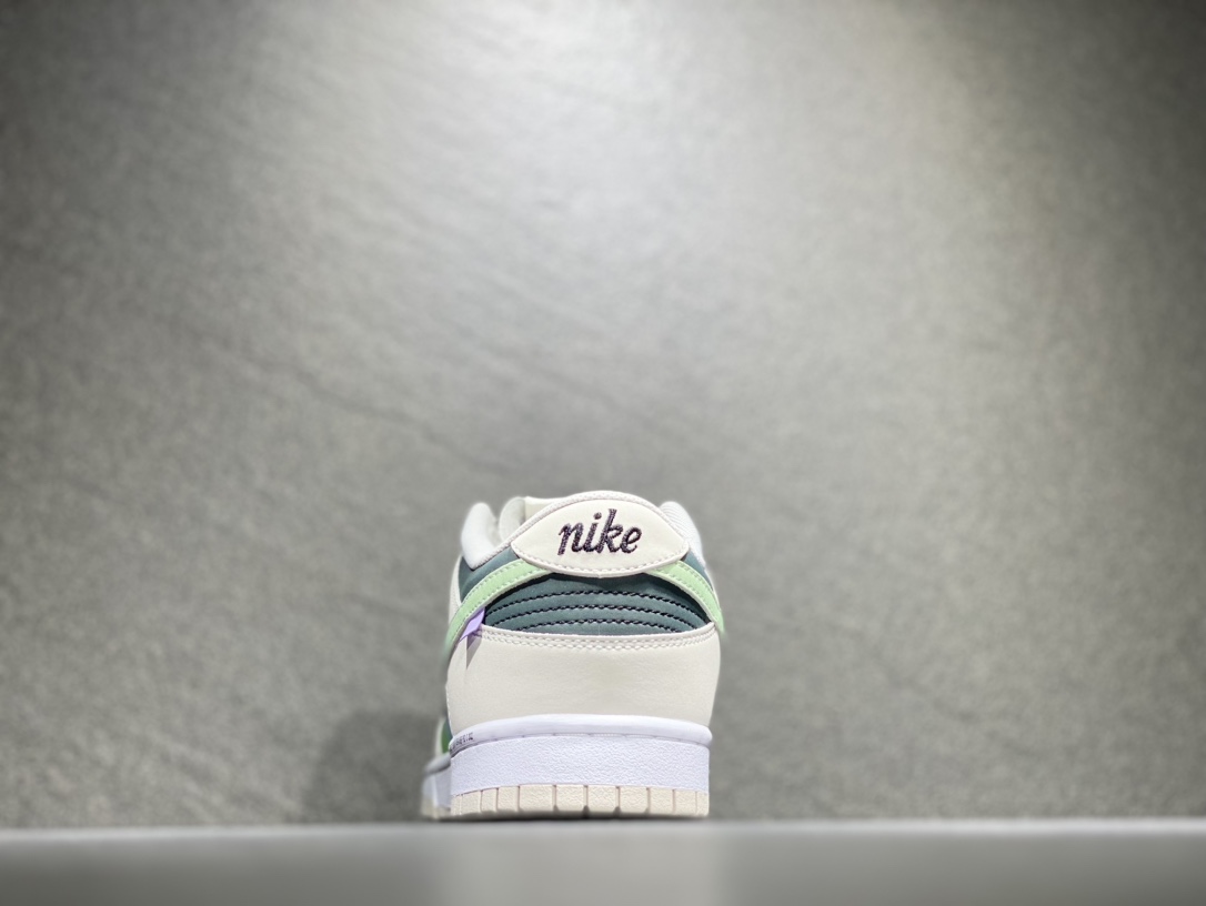 300 Nike SB dunk Low低帮休闲运动滑板板鞋  RU2236-565