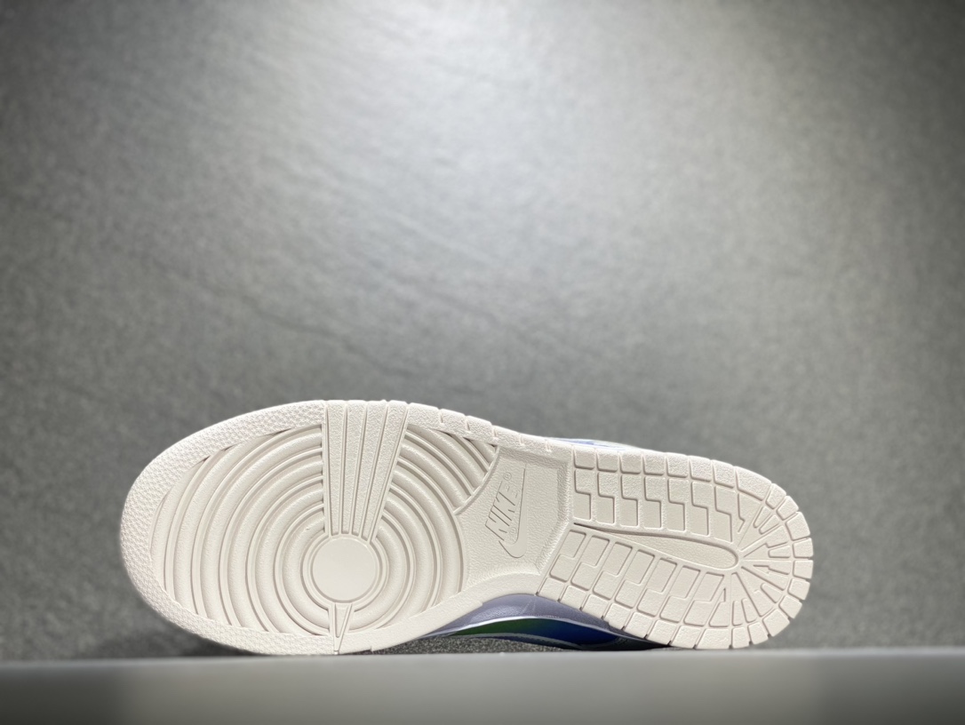 300 Nike SB dunk Low低帮休闲运动滑板板鞋  RU2236-565
