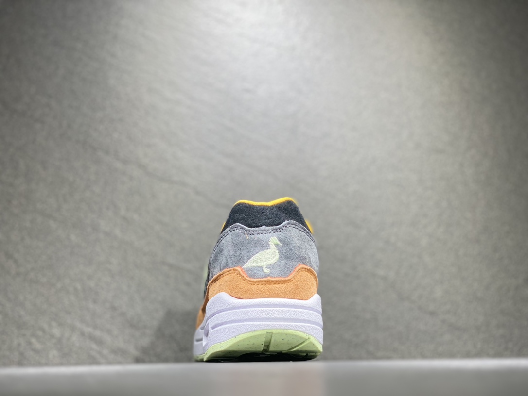 200 Nike Air Max 1 PRM 复刻经典丑小鸭 复古休闲跑步鞋DZ0482-200