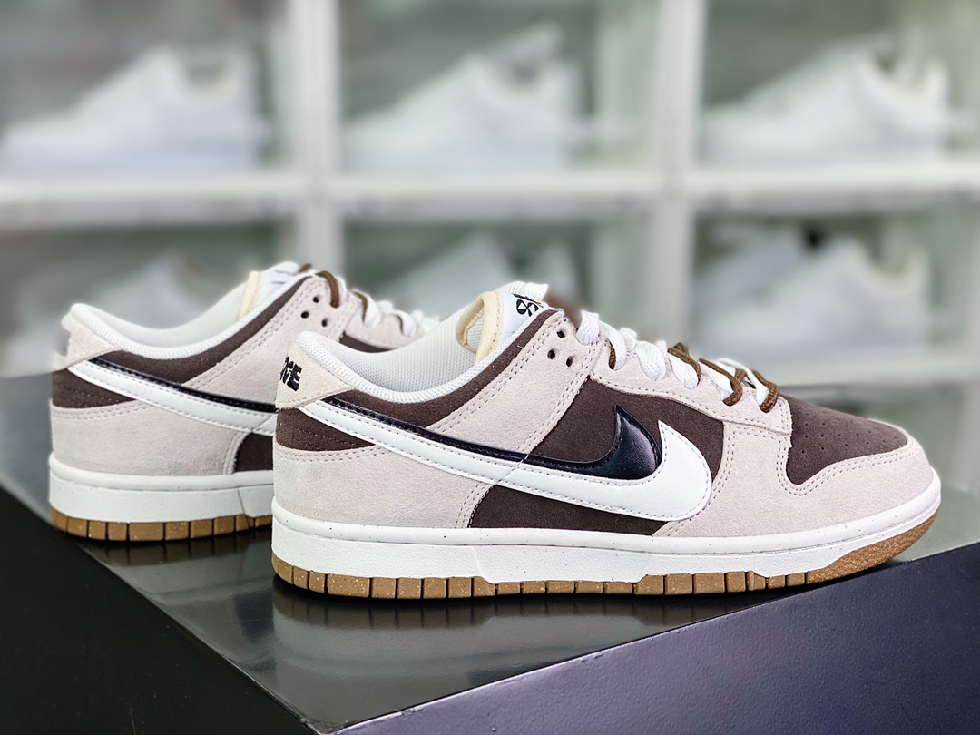 220 SB Dunk Low SE”85 Double Swoosh/Grey/Brown”扣篮板鞋“麂皮浅灰深棕黑白双钩”DO9457-105